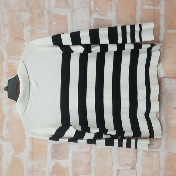 Magaschoni Black and White Striped Sweater - Picture 5 of 9